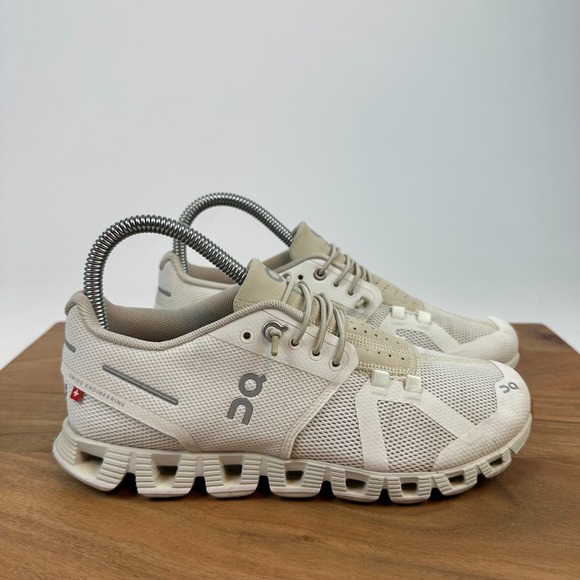 Womens On Cloud 5 Ivory Athletic Gym Road Running Sneakers Shoes Size 6 M GUC - Picture 1 of 8